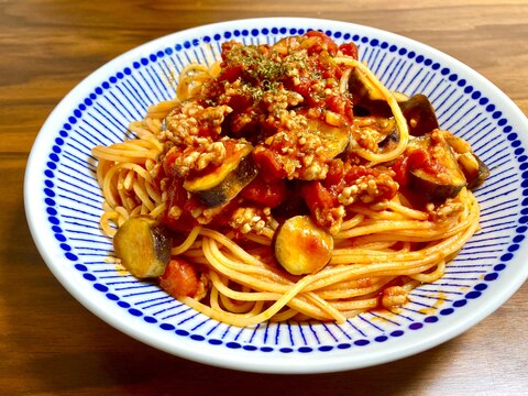 茄子と豚ひき肉のミートソーススパゲティ